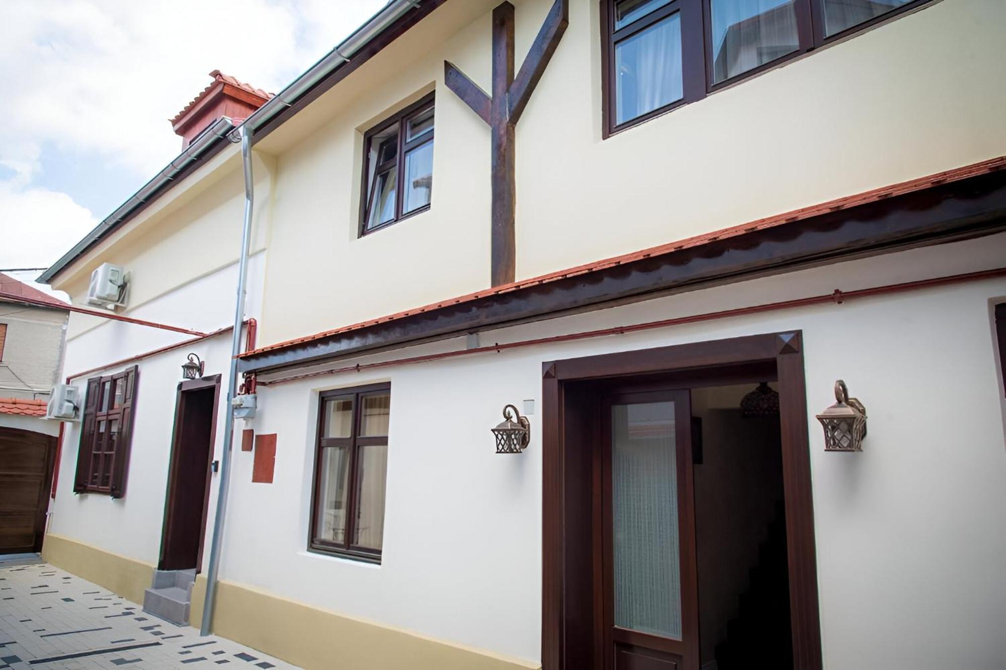 אפרטהוטל Cochet House סיביו מראה חיצוני תמונה