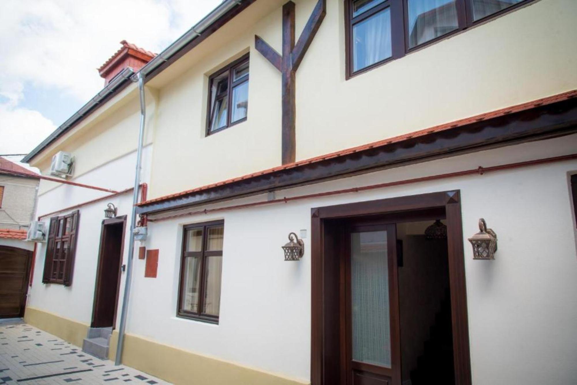 אפרטהוטל Cochet House סיביו מראה חיצוני תמונה